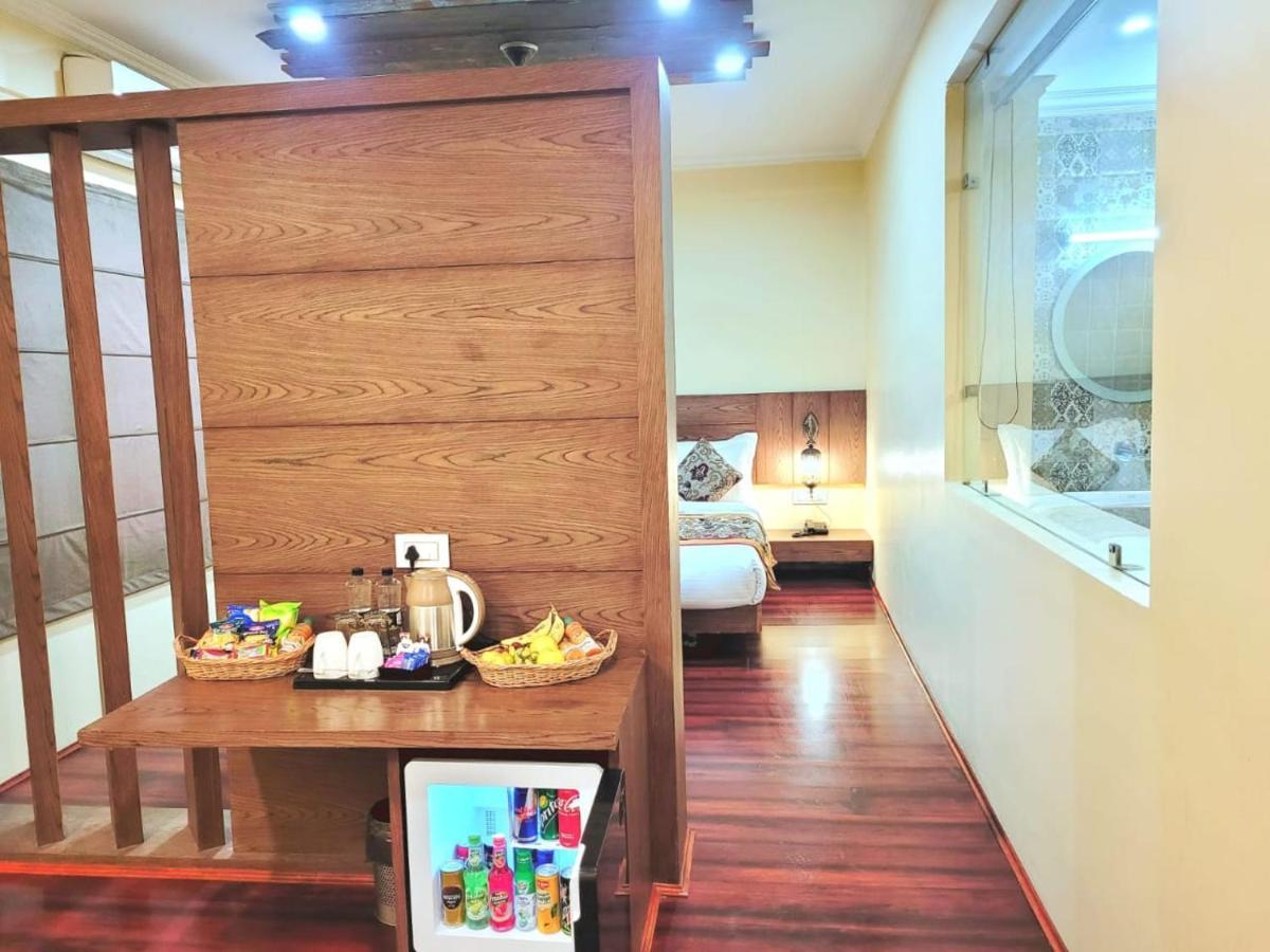 Hotel Green Rooms, Vintage Luxury Near Dal Lake Srīnagar 外观 照片