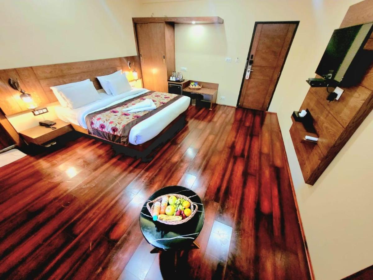 Hotel Green Rooms, Vintage Luxury Near Dal Lake Srīnagar 外观 照片