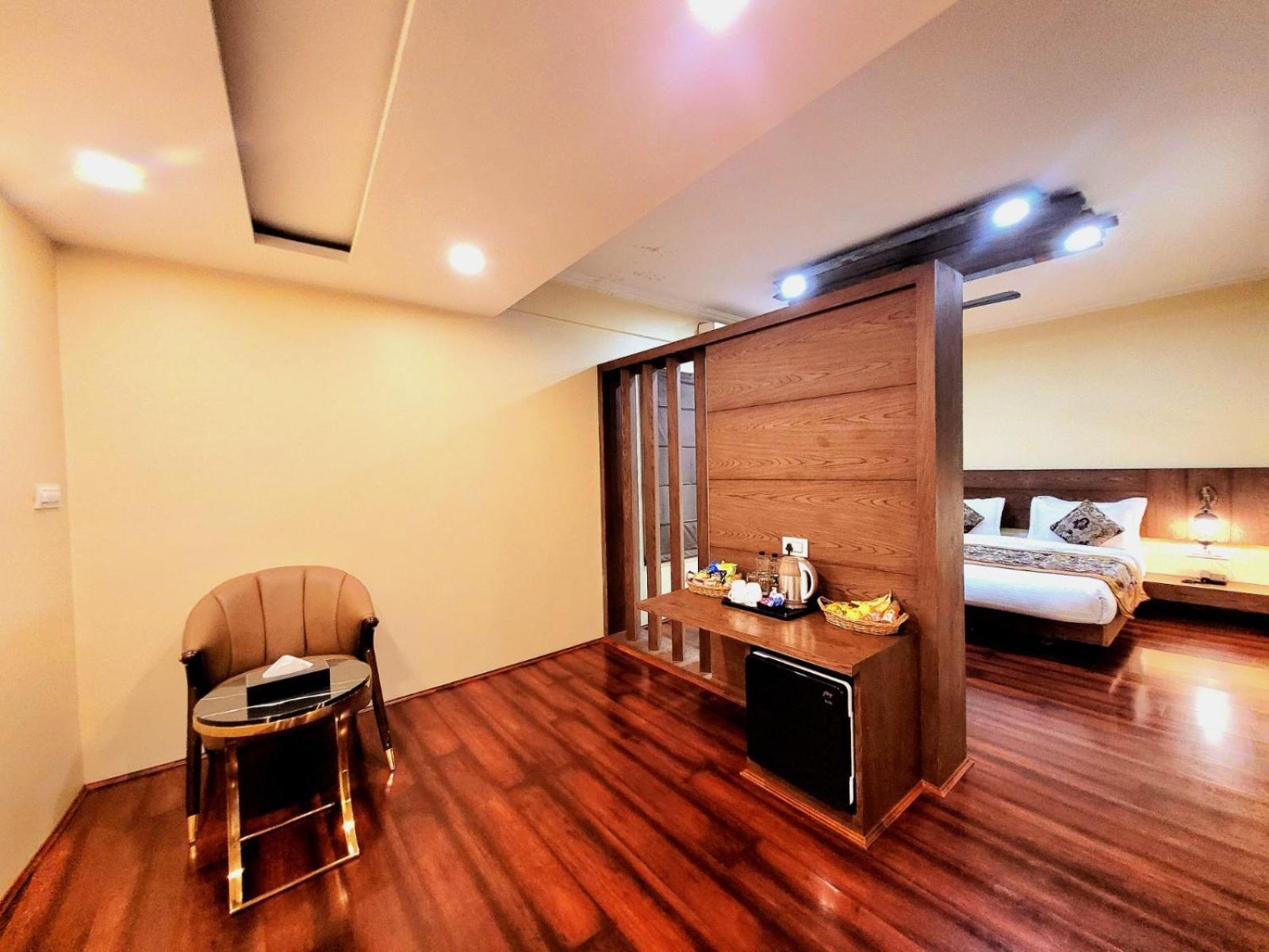 Hotel Green Rooms, Vintage Luxury Near Dal Lake Srīnagar 外观 照片